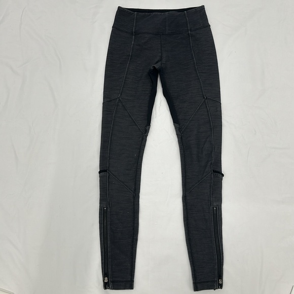 Lululemon Dressage Pant. Size 4 - Picture 4 of 9